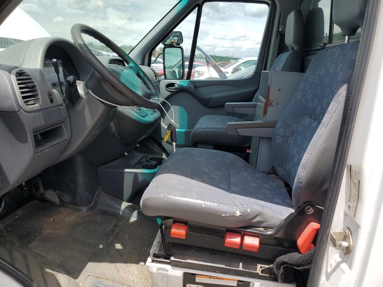 2006 Dodge Sprinter 3500 VIN: WD0PD544965942130 Lot: 61377675
