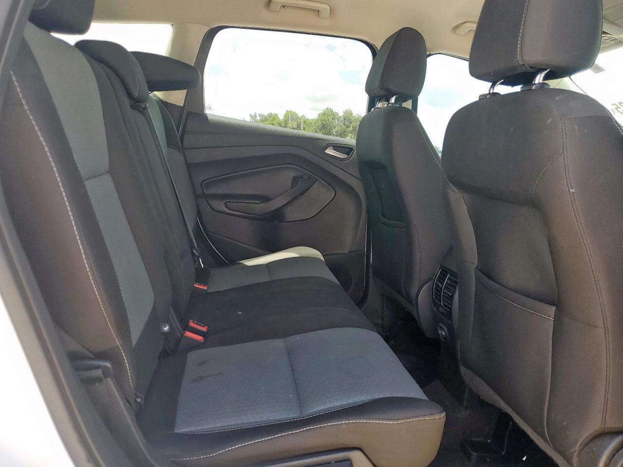 FORD ESCAPE 2017 VIN 1FMCU0GD7HUC48479 zdjęcie 10