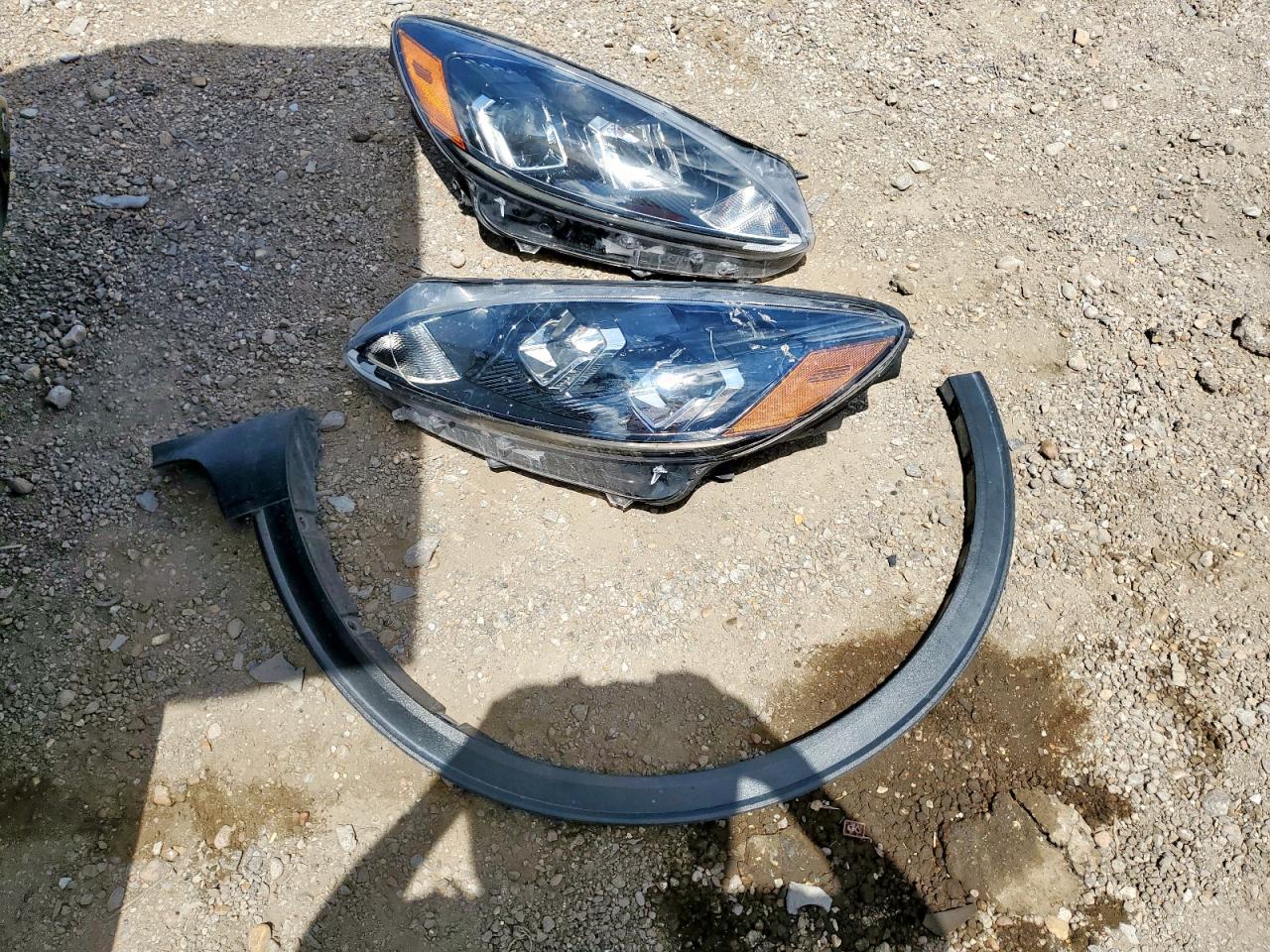 2022 Ford Escape Se VIN: 1FMCU0G68NUB35296 Lot: 61466105