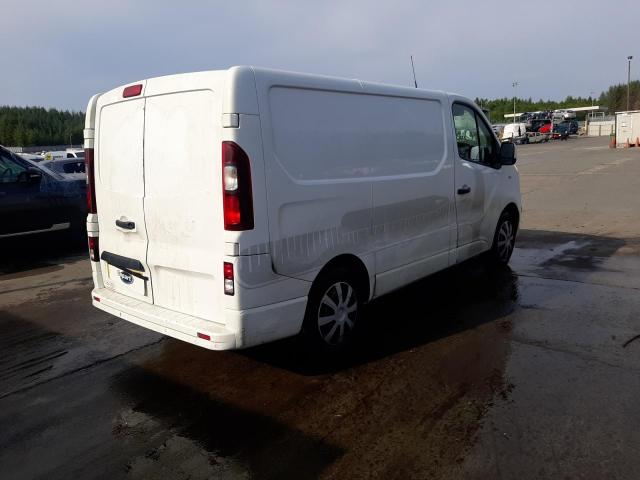 2015 VAUXHALL VIVARO 270