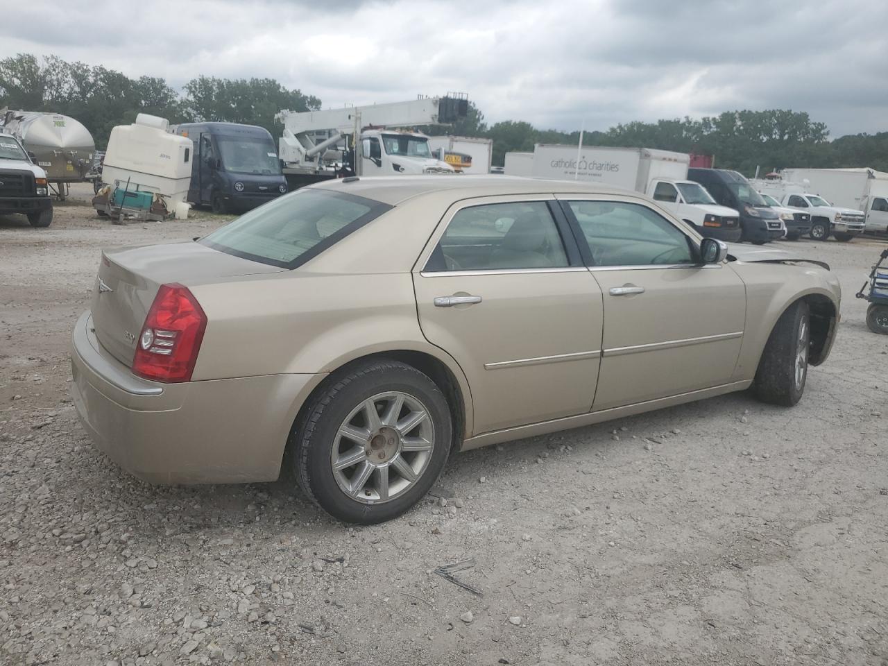 2009 Chrysler 300 Limited VIN: 2C3KA33V29H565930 Lot: 62910395