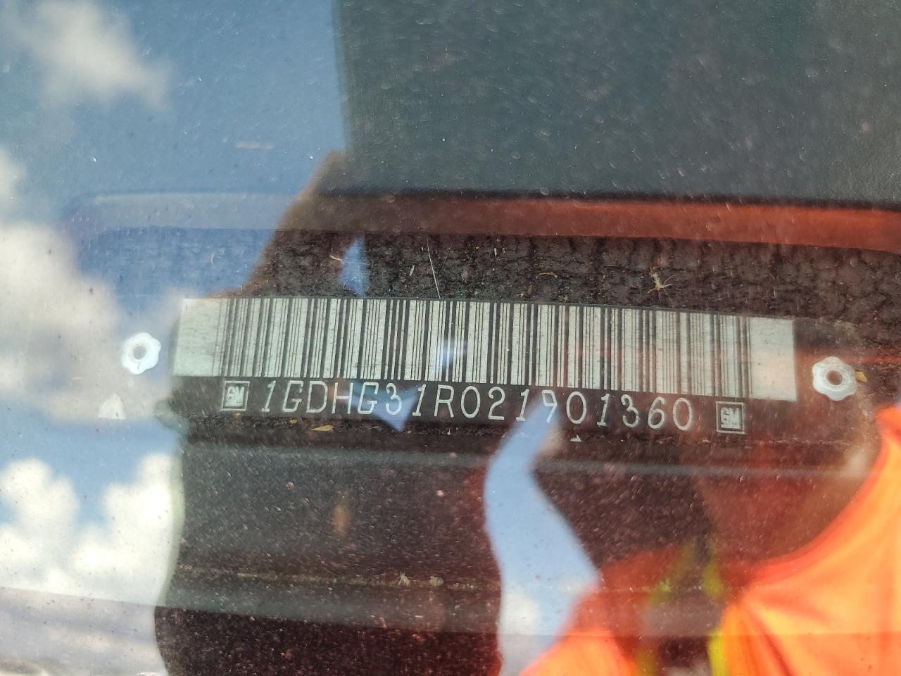 2002 GMC Savana Cargo 3500 15 VIN: 1GDHG31R021901360 Lot: 57429075