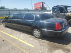 2005 Lincoln Town Car Executive للبيع في Wichita، KS - Front End