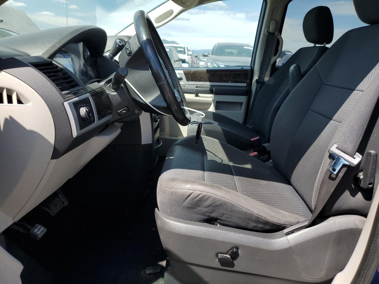 2010 Dodge Grand Caravan Sxt VIN: 2D4RN5D10AR202744 Lot: 61634065