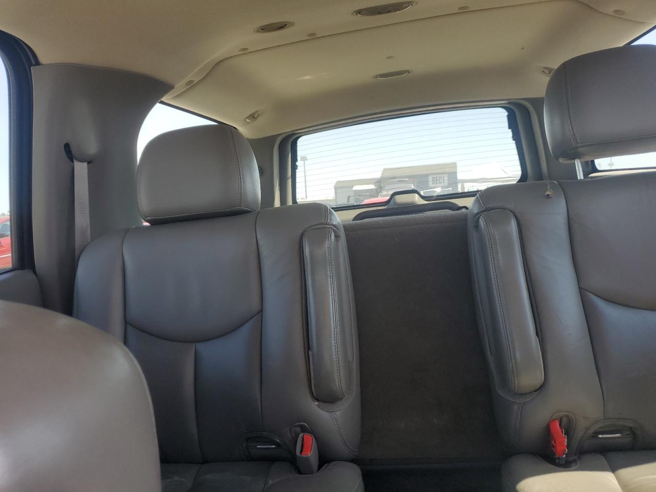 2004 GMC Yukon Xl Denali VIN: 1GKFK66U44J231280 Lot: 62193025