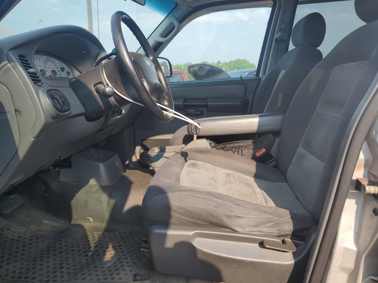 2004 Ford Explorer Sport Trac VIN: 1FMZU67K04UC39807 Lot: 59487265