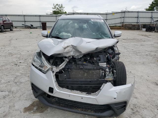  NISSAN KICKS 2019 Srebrny