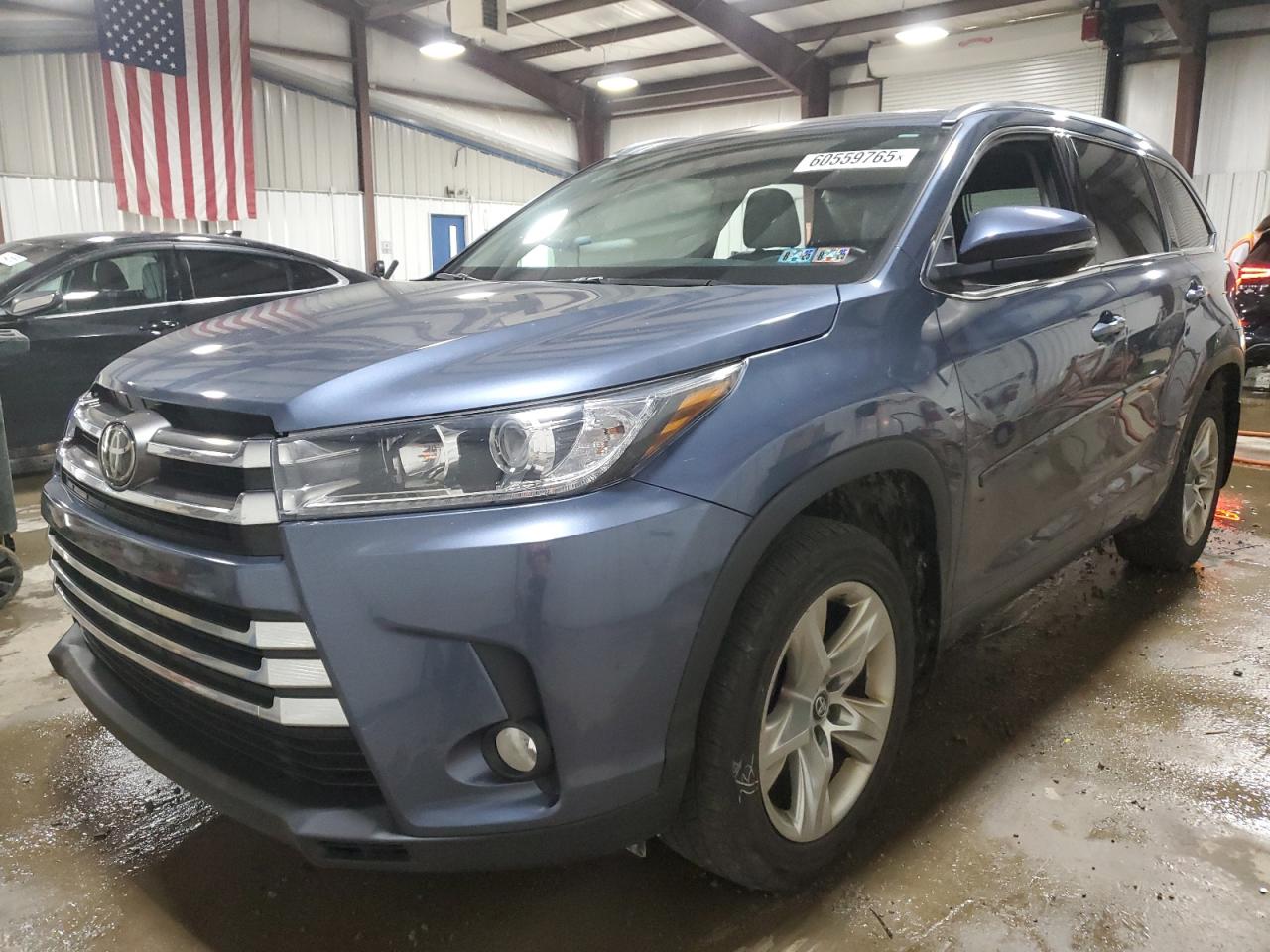 2017 Toyota Highlander Limited de vânzare în West Mifflin, PA - Side