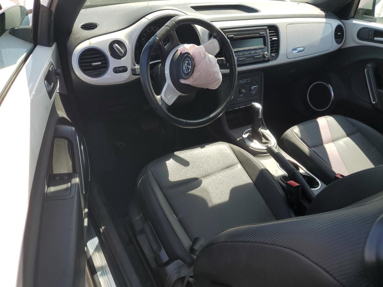 2012 Volkswagen Beetle VIN: 3VWJP7AT0CM621951 Lot: 62120705