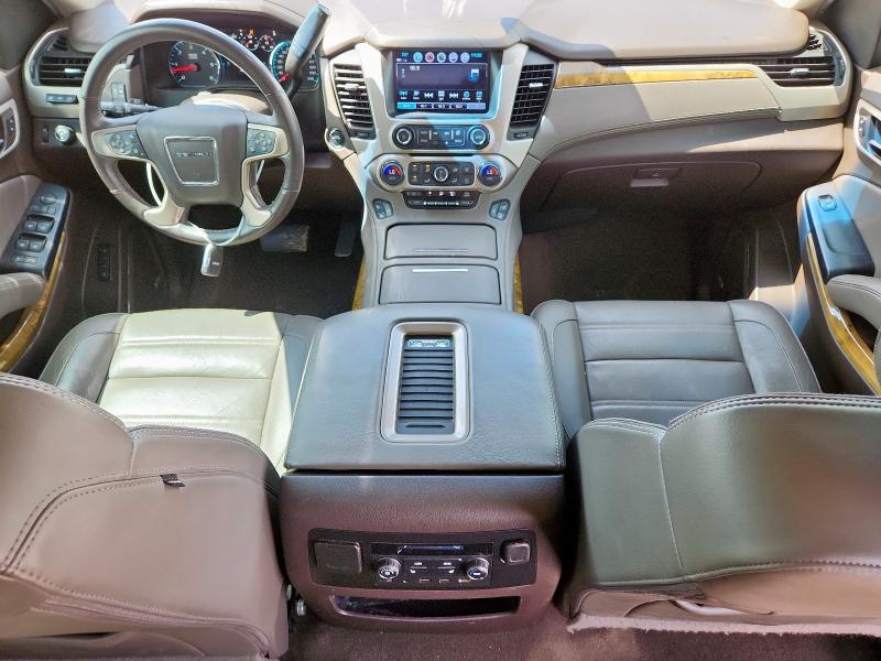  GMC YUKON 2017 Srebrny