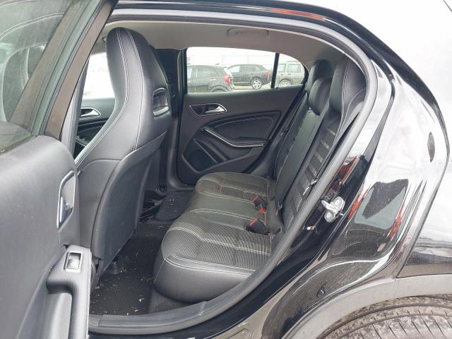 2019 MERCEDES BENZ GLA 180 UR