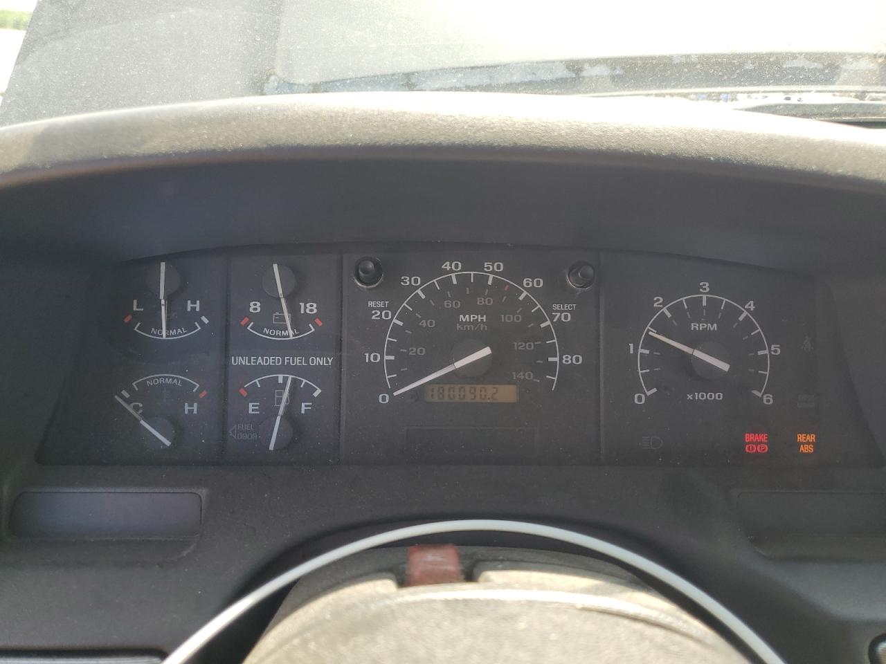 1992 Ford F150 VIN: 1FTEF14N5NLA13140 Lot: 61419835