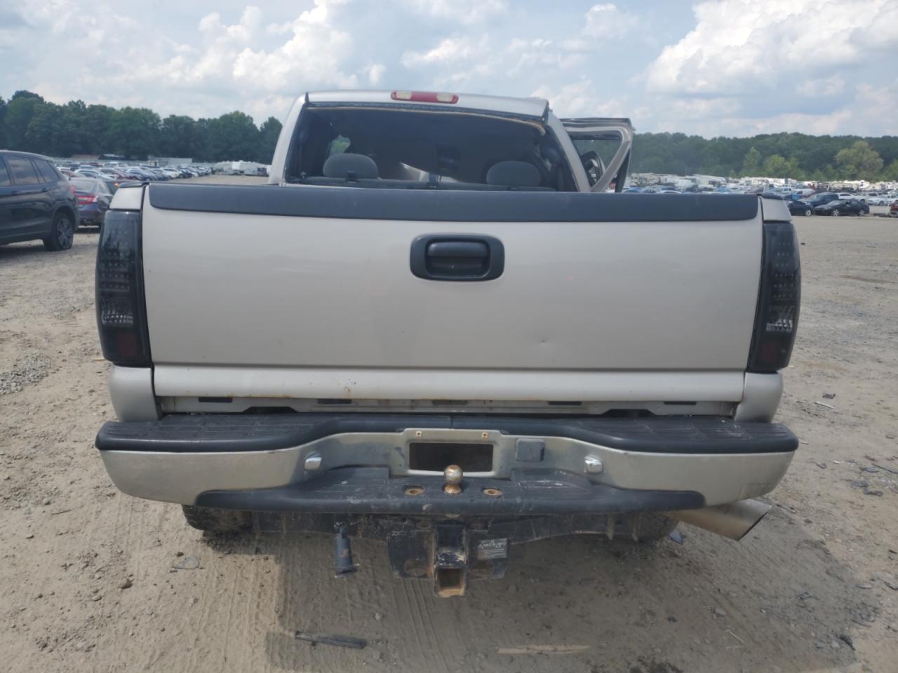 2004 Chevrolet Silverado K2500 Heavy Duty VIN: 1GCHK29234E346145 Lot: 59379485