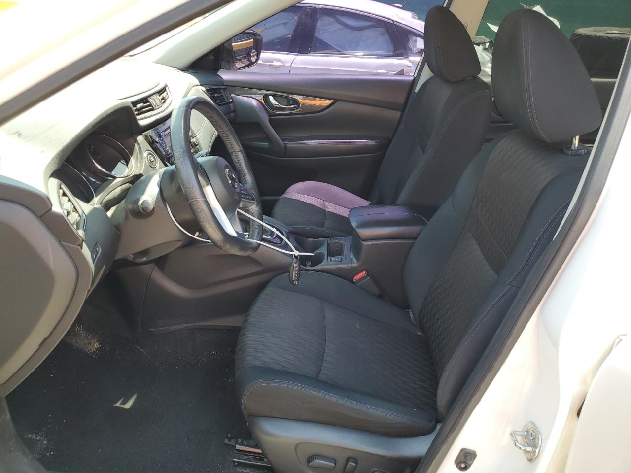 NISSAN ROGUE 2018 VIN 5N1AT2MV6JC843404 фото 7