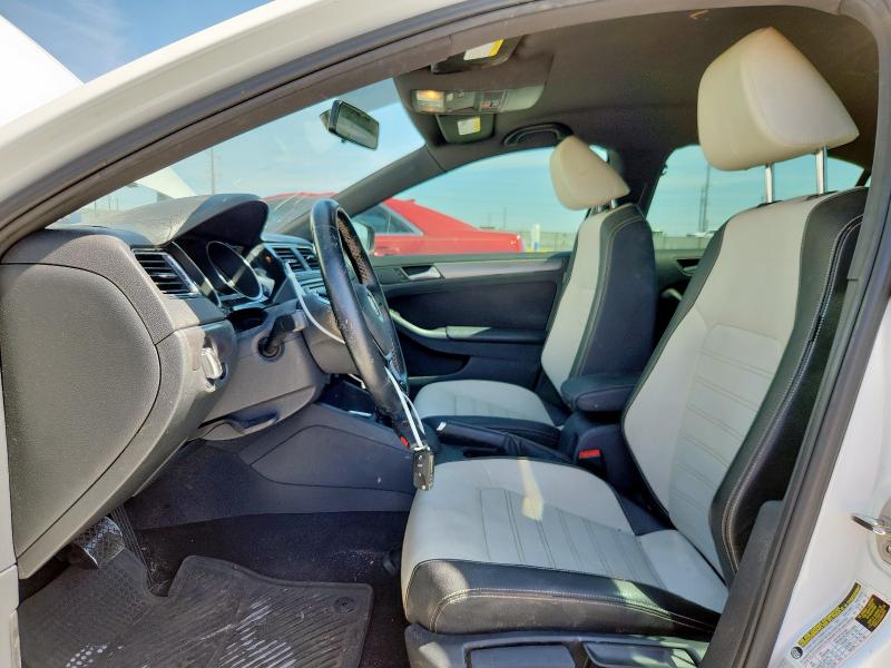  VOLKSWAGEN JETTA 2016 Biały
