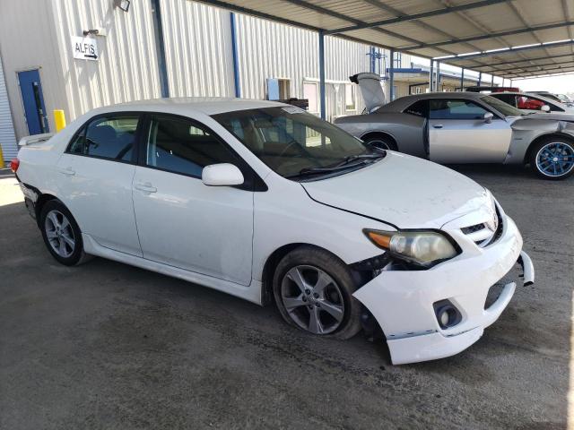 Седаны TOYOTA COROLLA 2012 Белы