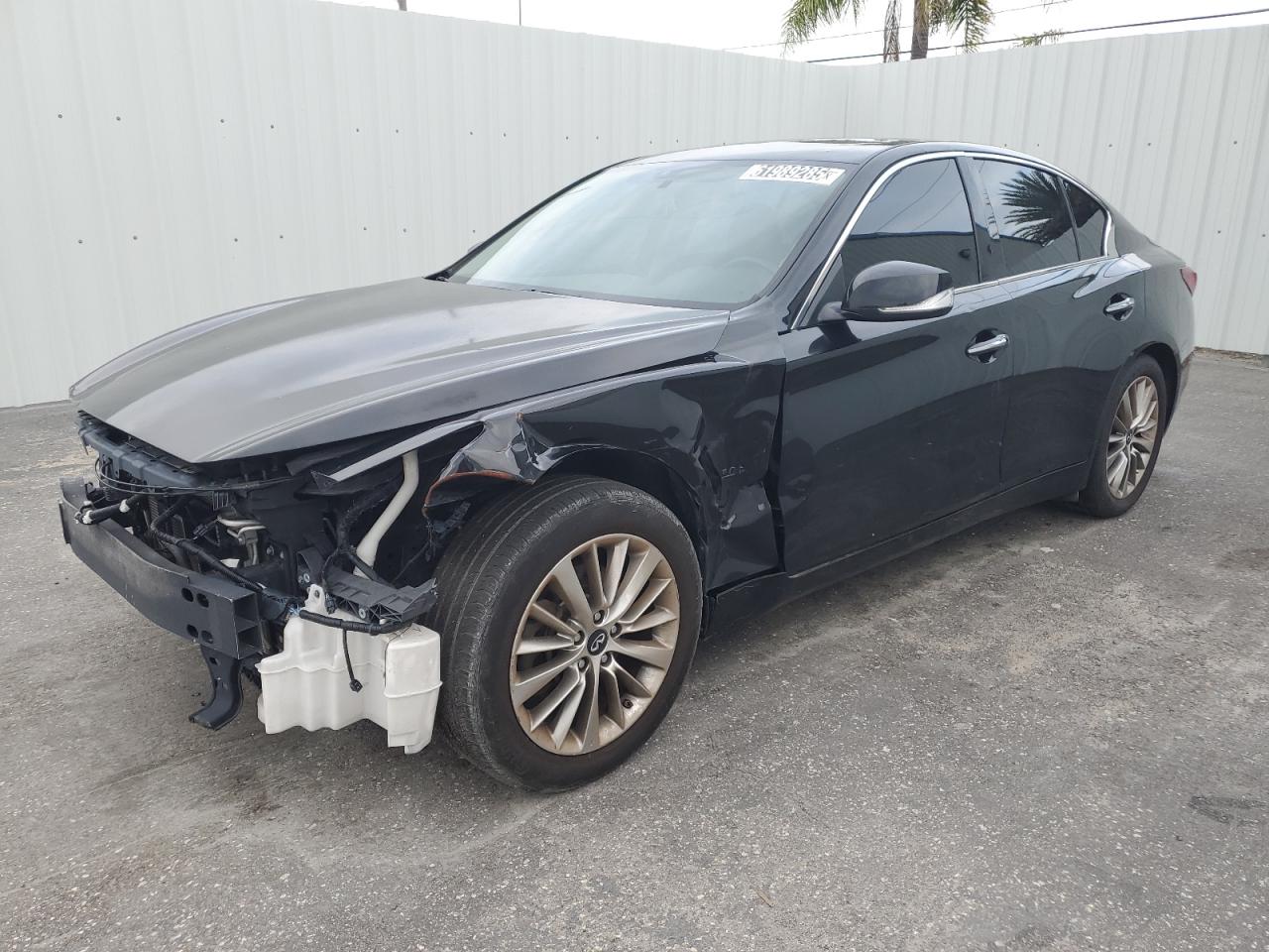 2018 Infiniti Q50 Luxe VIN: JN1EV7AP1JM364582 Lot: 61989285
