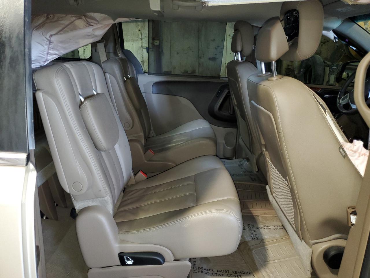 2015 Chrysler Town & Country Touring VIN: 2C4RC1BG8FR619572 Lot: 61246985