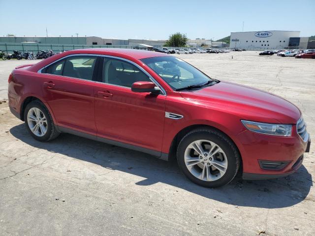 Sedans FORD TAURUS 2014 Czerwony