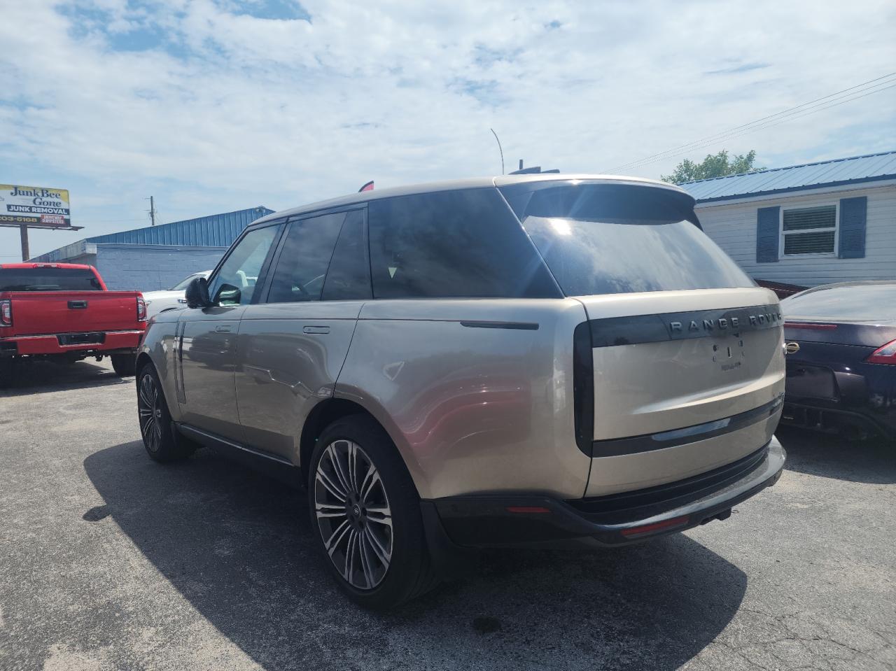 LAND ROVER RANGEROVER 2023 VIN SALKP9FU0PA010740 фото 3