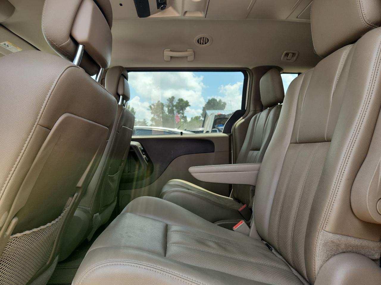 2013 Chrysler Town & Country Touring L VIN: 2C4RC1CGXDR684550 Lot: 60850265