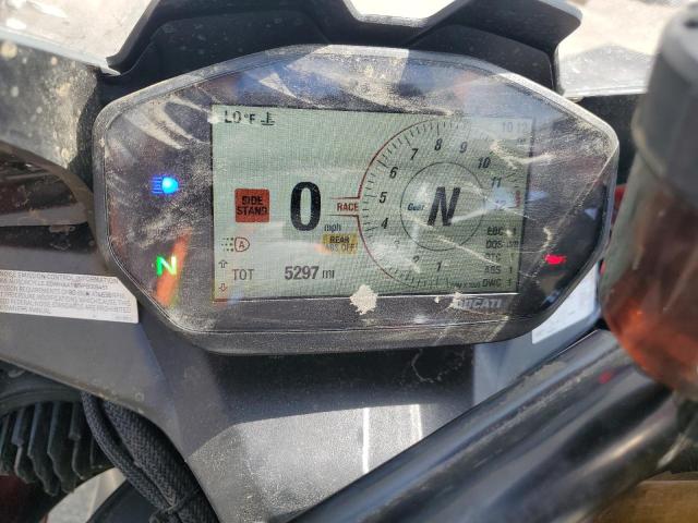 2023 DUCATI PANIGALE V2  