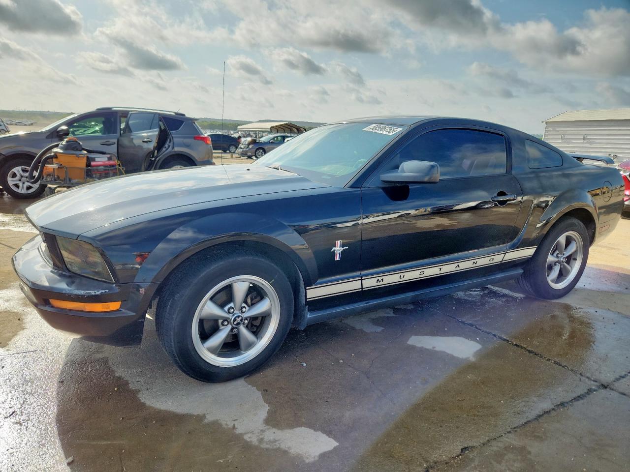 Grand Prairie, TX에서 판매 중인 2006 Ford Mustang - Side