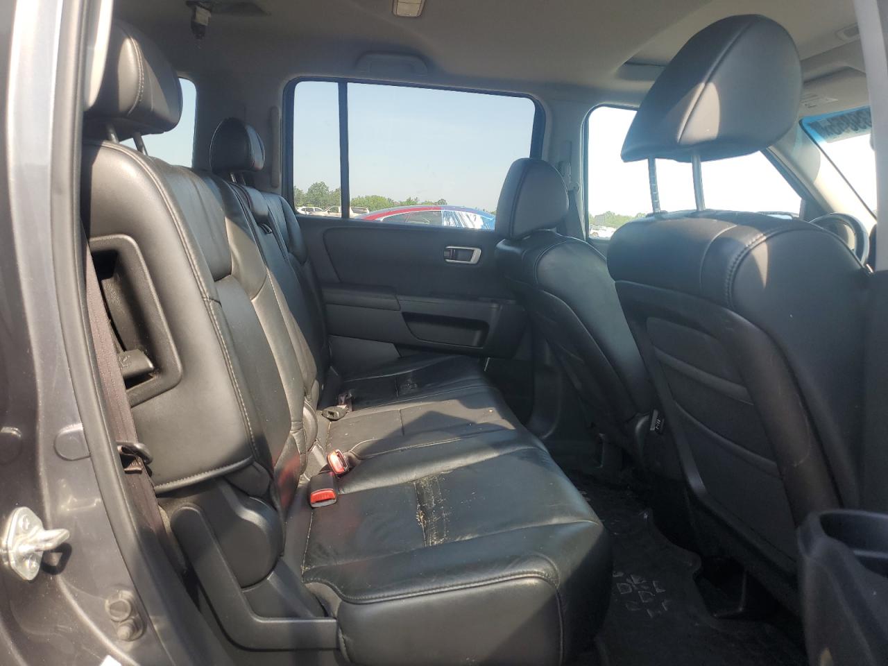 2011 Honda Pilot Exln VIN: 5FNYF4H74BB070650 Lot: 62139855