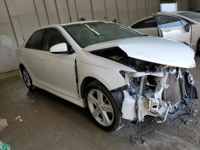  TOYOTA CAMRY 2013 Biały