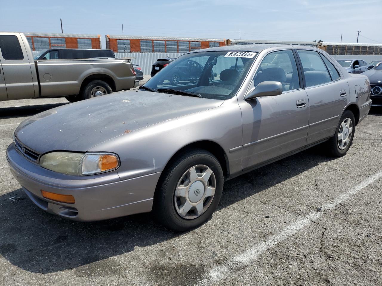 1995 Toyota Camry Le for Sale in Van Nuys, CA - Minor Dent/Scratches