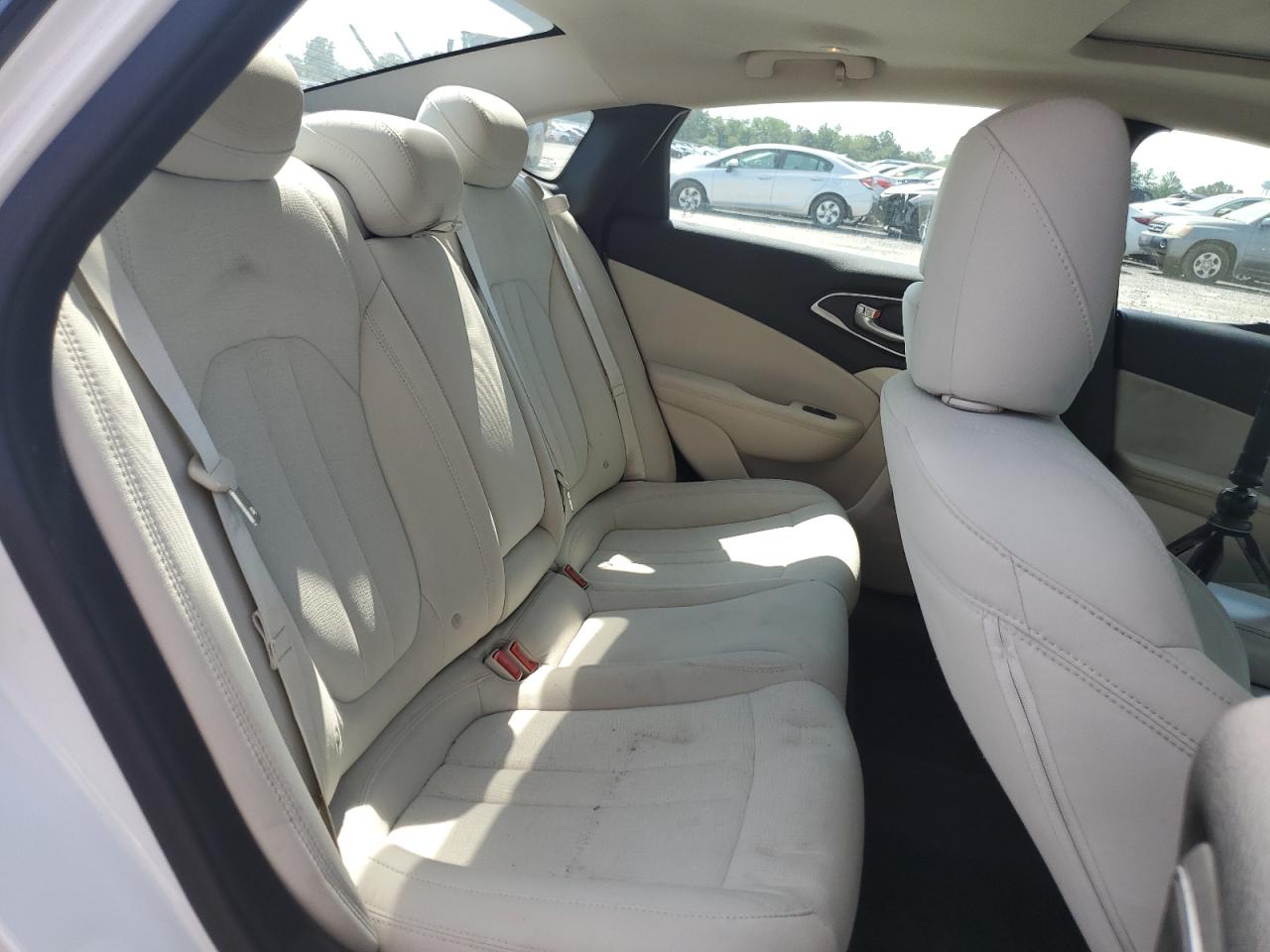 CHRYSLER 200 2015 VIN 1C3CCCAB4FN552803 photo 10