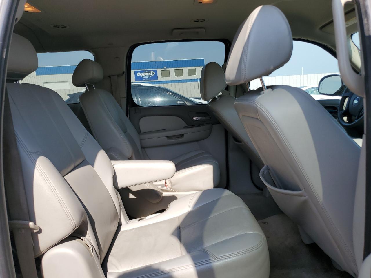 2008 Chevrolet Suburban K1500 Ls VIN: 1GNFK16328R193990 Lot: 60707995