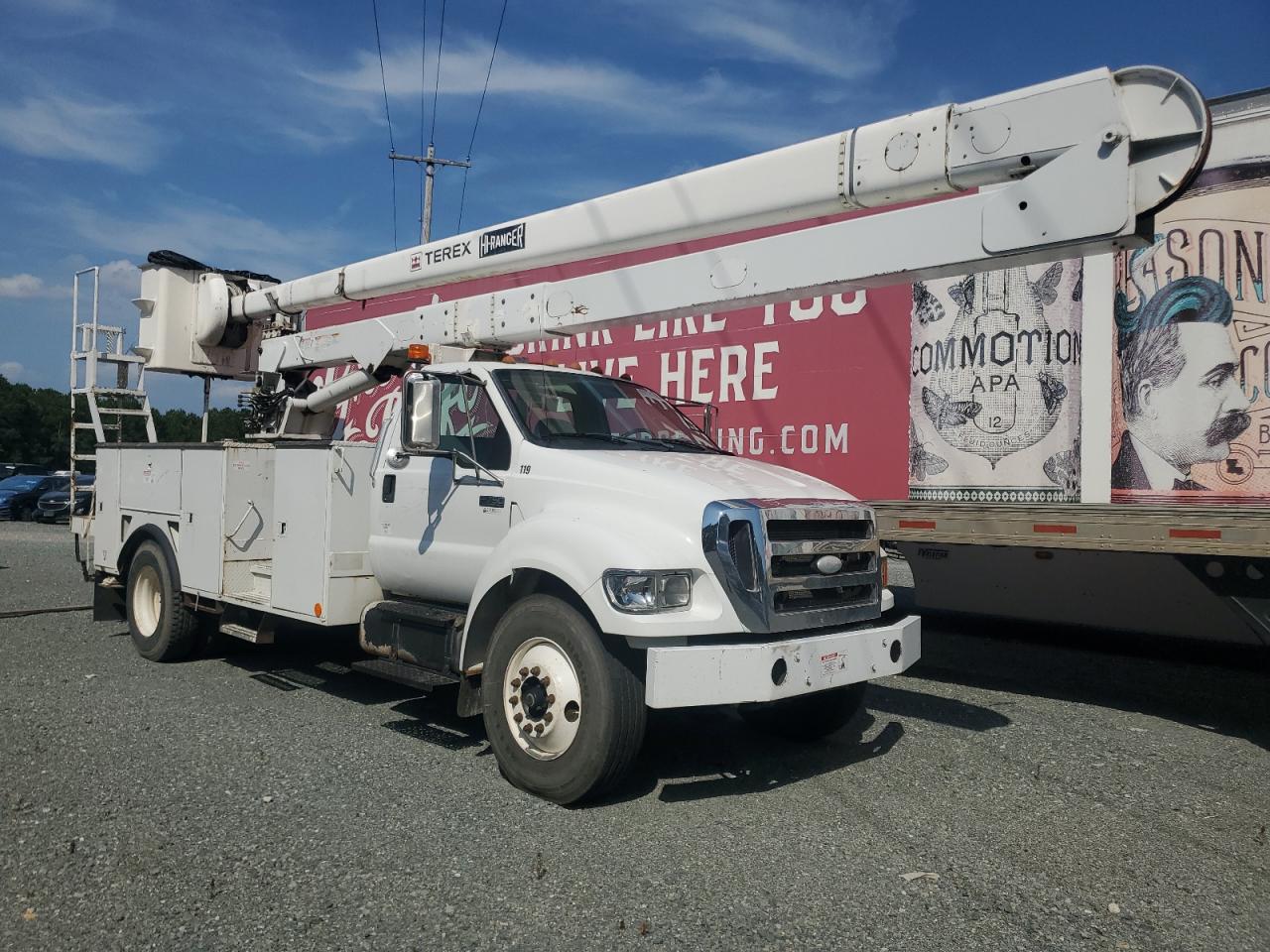2007 Ford F750 Super Duty for Sale in Shreveport, LA - Side