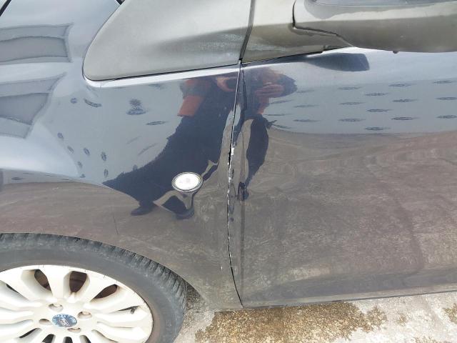 2011 FORD KA ZETEC T