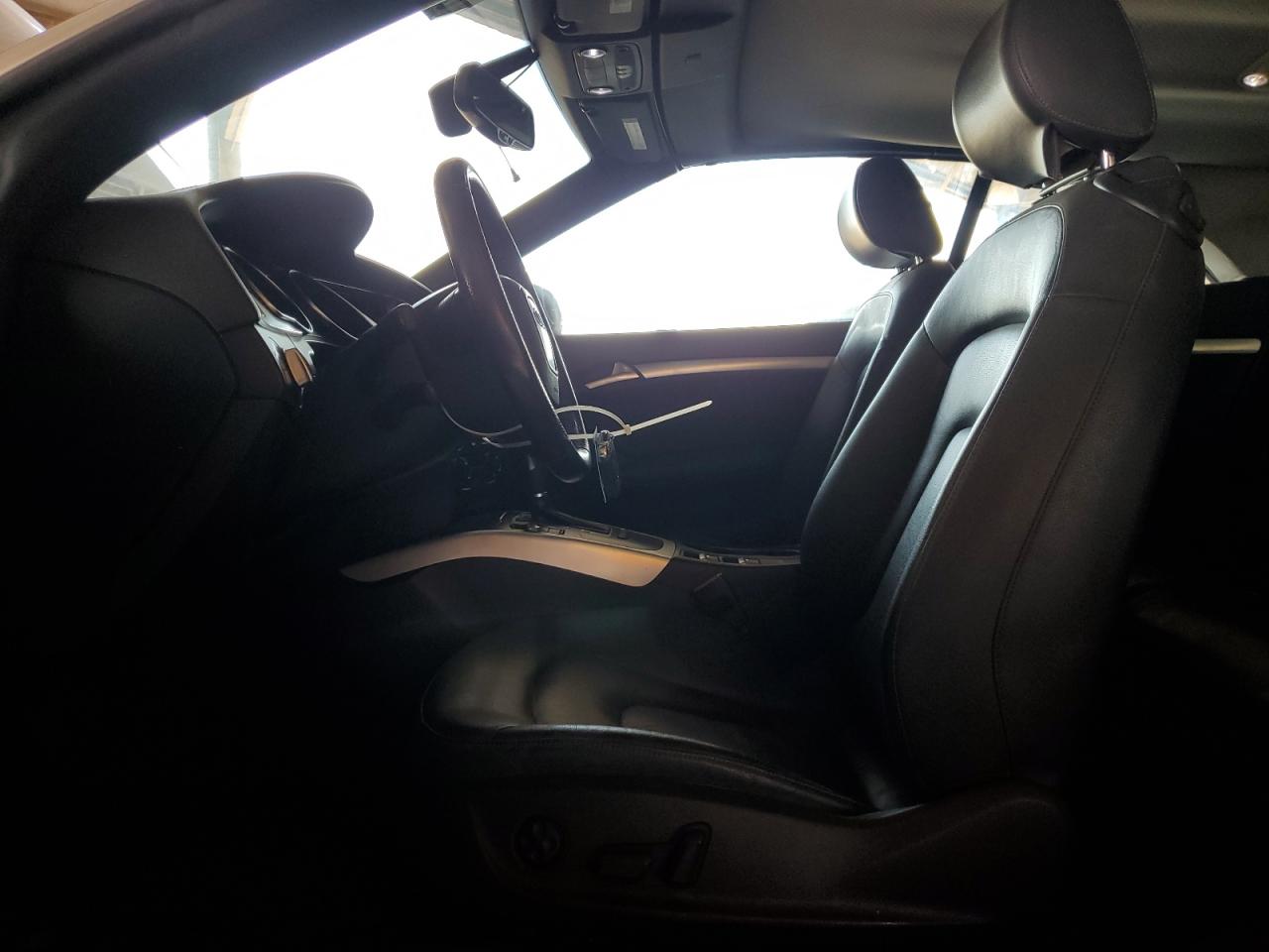 2011 Audi A5 Premium Plus VIN: WAUJFAFH2BN008111 Lot: 62544055