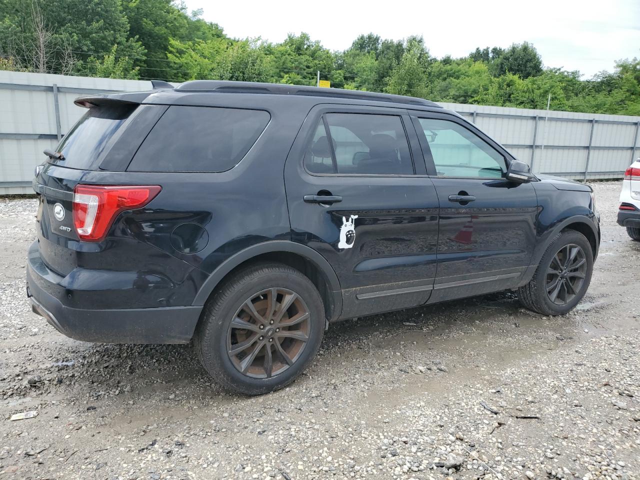 1FM5K8D84HGB50013 FORD EXPLORER 2017