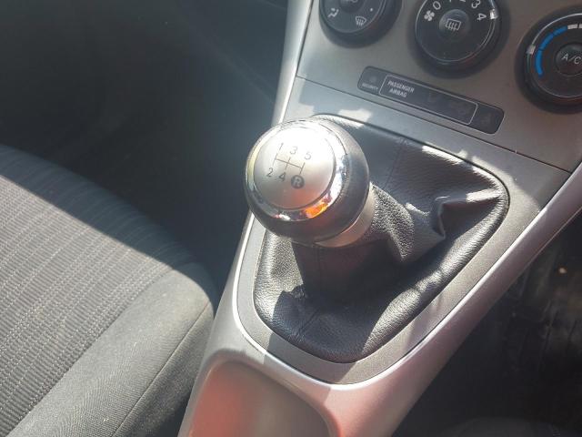 2007 TOYOTA AURIS TR V