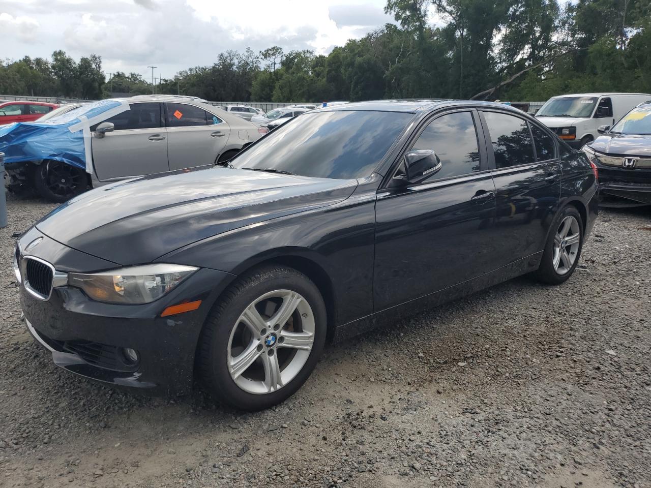 WBA3A5G57DNP25903 BMW 3 SERIES Photo 1