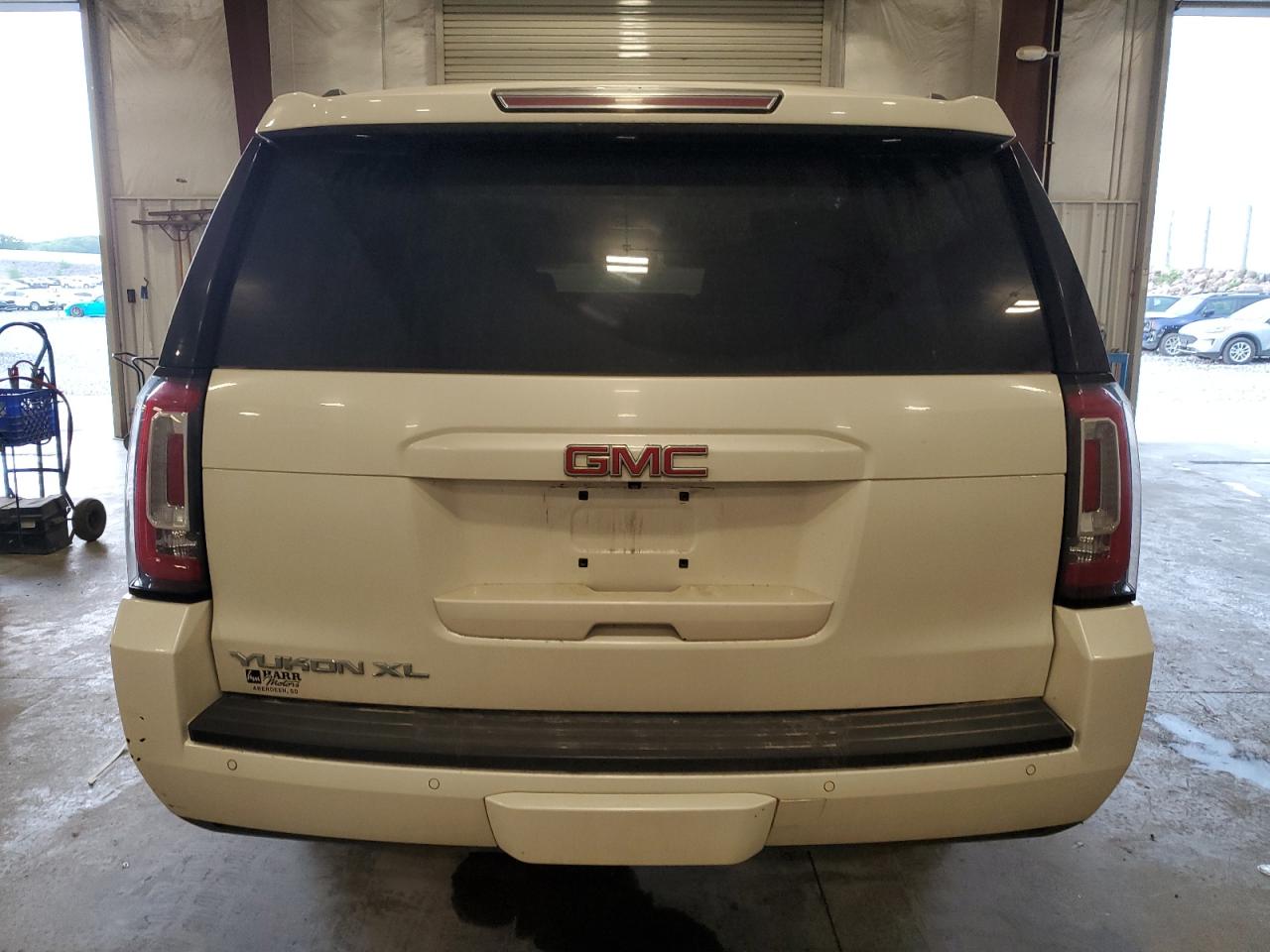 2015 GMC Yukon Xl K1500 Slt VIN: 1GKS2HKC8FR157129 Lot: 58984945