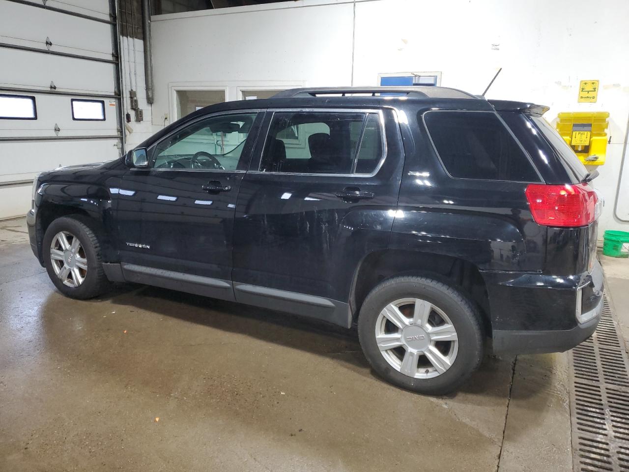 GMC TERRAIN 2016 VIN 2GKALNEK8G6307036 фото 2