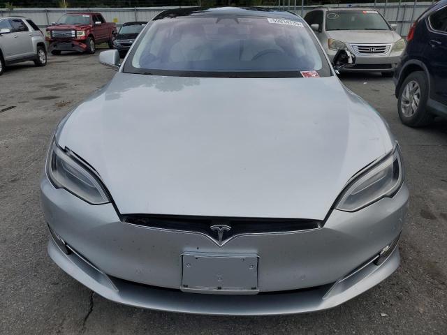  TESLA MODEL S 2018 Srebrny
