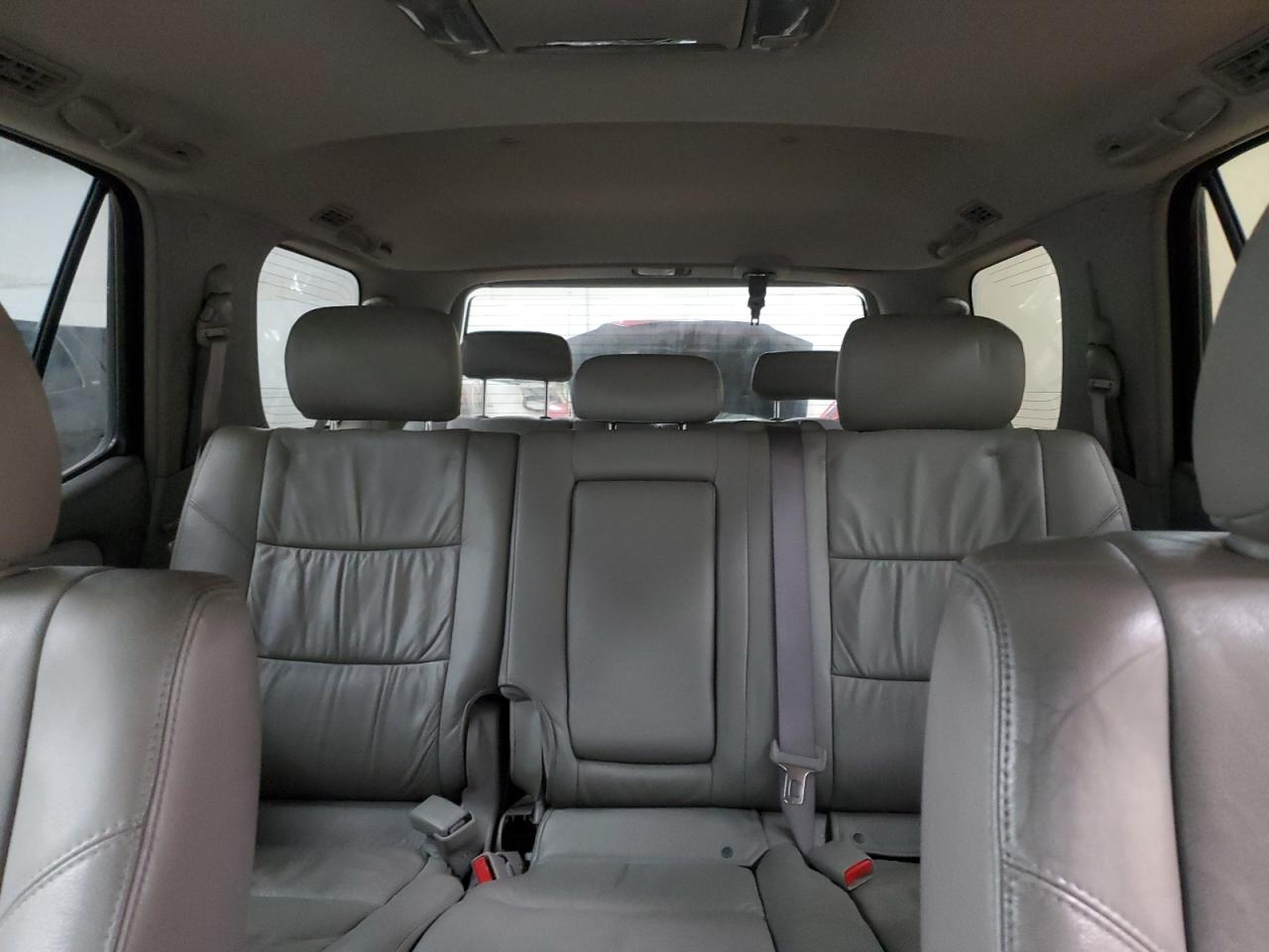 2005 Toyota Sequoia Sr5 VIN: 5TDBT44A35S245986 Lot: 61339665