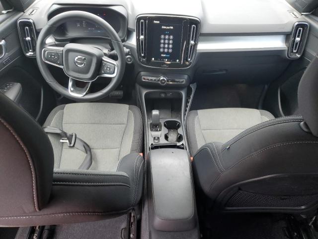  VOLVO XC40 CORE 2024 Серый