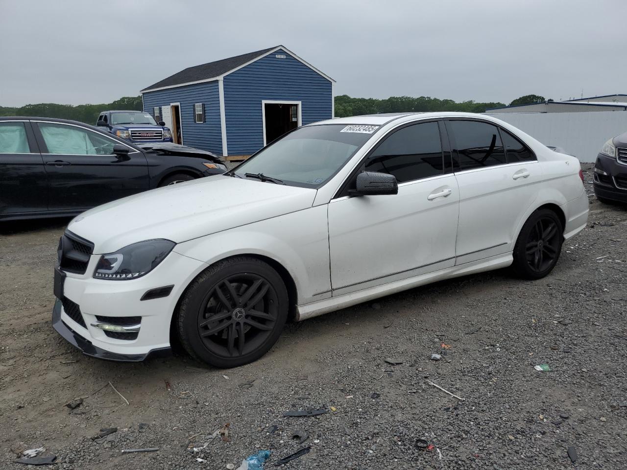 2013 Mercedes-Benz C 300 4Matic იყიდება Assonet-ში, MA - Front End