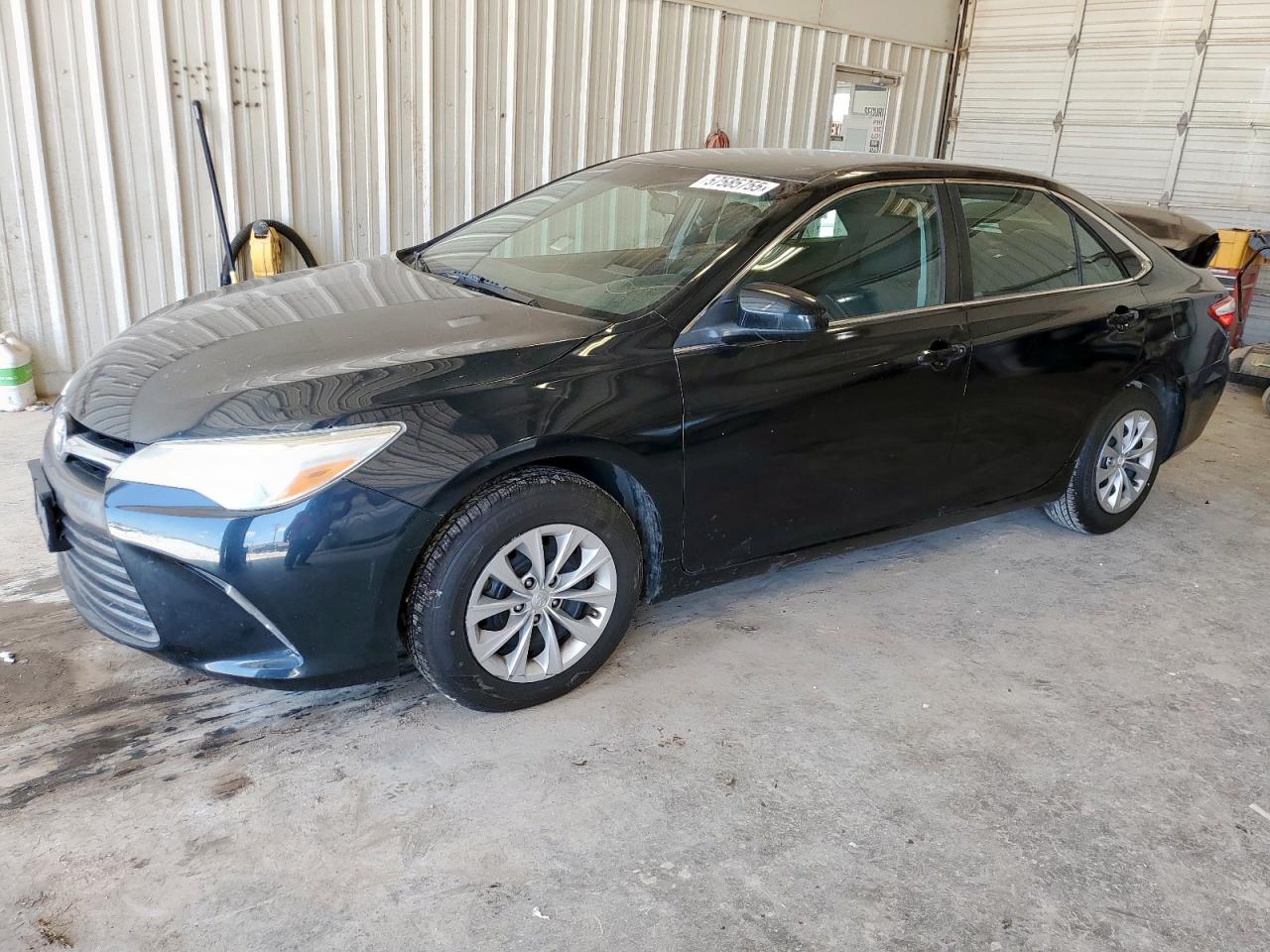 2016 Toyota Camry Le продається в Abilene, TX - Rear End