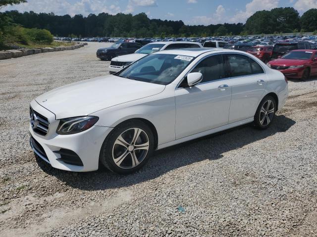 Sedans MERCEDES-BENZ E-CLASS 2017 Biały
