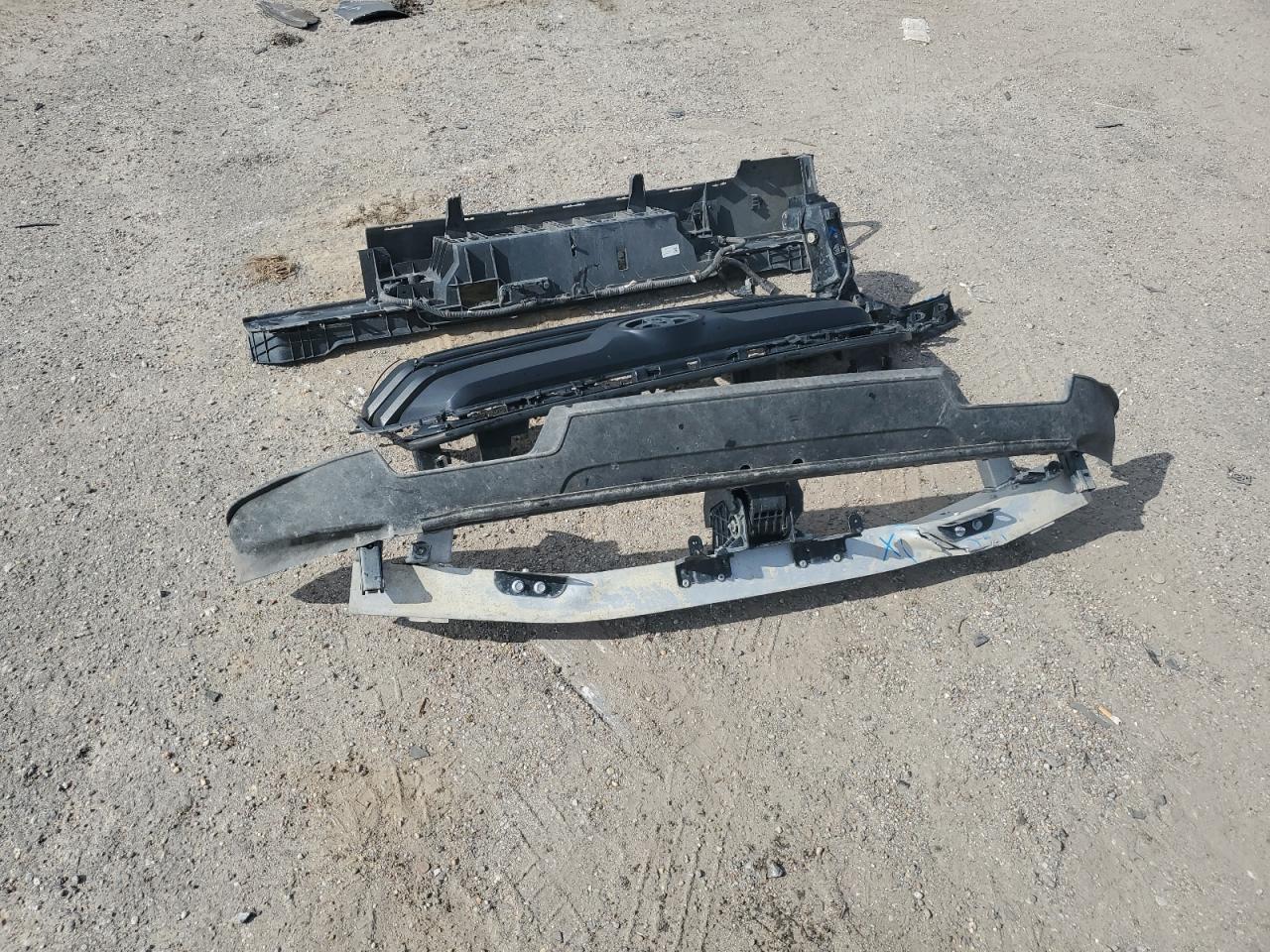 2022 Toyota Tundra Crewmax Sr VIN: 5TFLA5DB4NX028319 Lot: 60737985