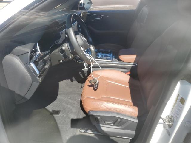  AUDI Q8 2021 Белы