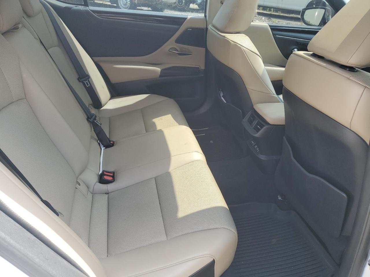 2019 Lexus Es 350 VIN: 58ABZ1B1XKU008388 Lot: 62453455