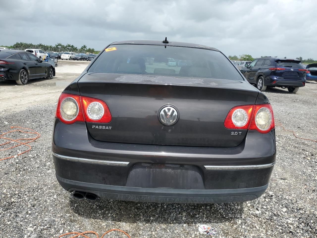 2007 Volkswagen Passat 2.0T VIN: WVWAK73C07P138233 Lot: 60804105